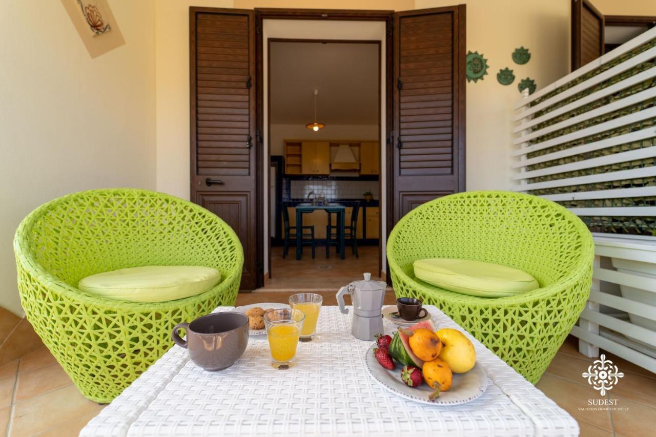 Borgo Marino Beach Residence Lampedusa Exterior photo