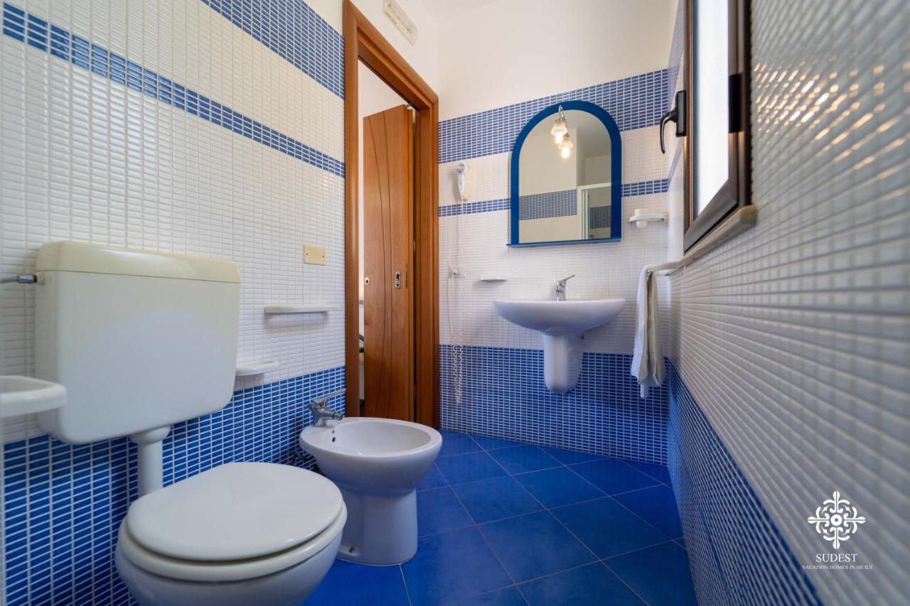Borgo Marino Beach Residence Lampedusa Exterior photo