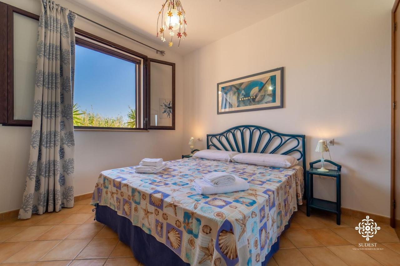 Borgo Marino Beach Residence Lampedusa Exterior photo