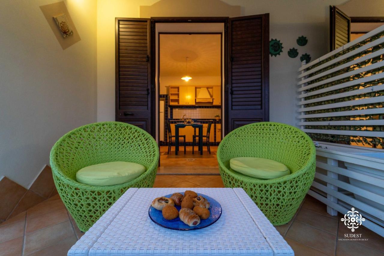 Borgo Marino Beach Residence Lampedusa Exterior photo