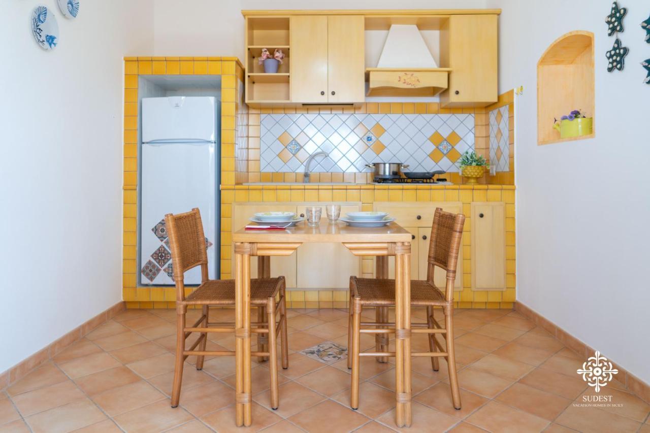 Borgo Marino Beach Residence Lampedusa Exterior photo