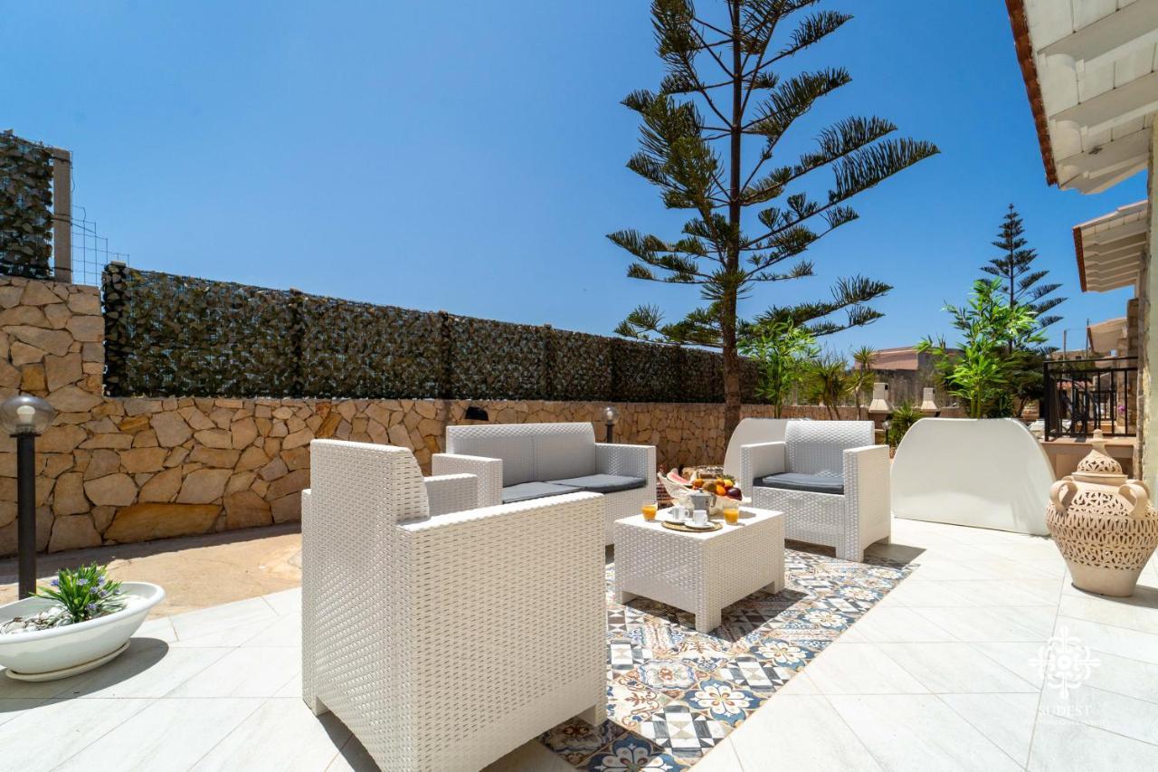 Borgo Marino Beach Residence Lampedusa Exterior photo